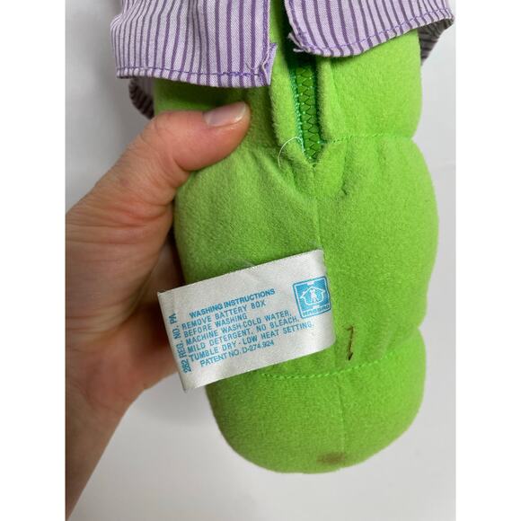 Vintage Playskool Gloworm Musical Stuffy - Picture 4 of 10
